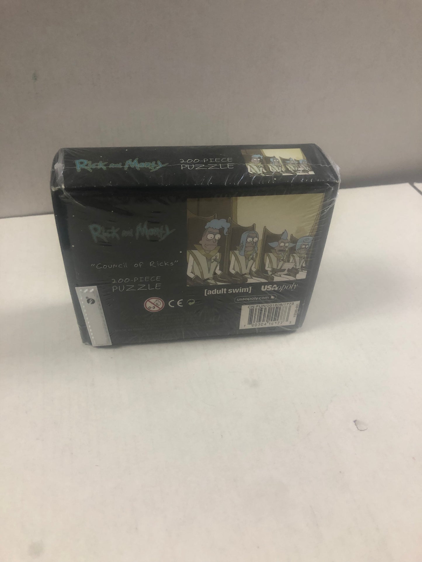 USAOPOLY RICK AND MORTY COUNCIL OF RICKS 200 PIECE PUZZLE BRAND NEW