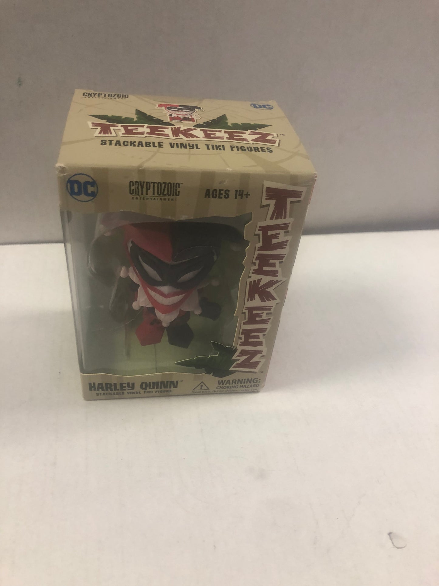 CRYPTOZOIC ENTERTAINMENT TEEKEEZ HARLEY QUINN GOOD CONDITION SLIGHT WEAR ON BOX