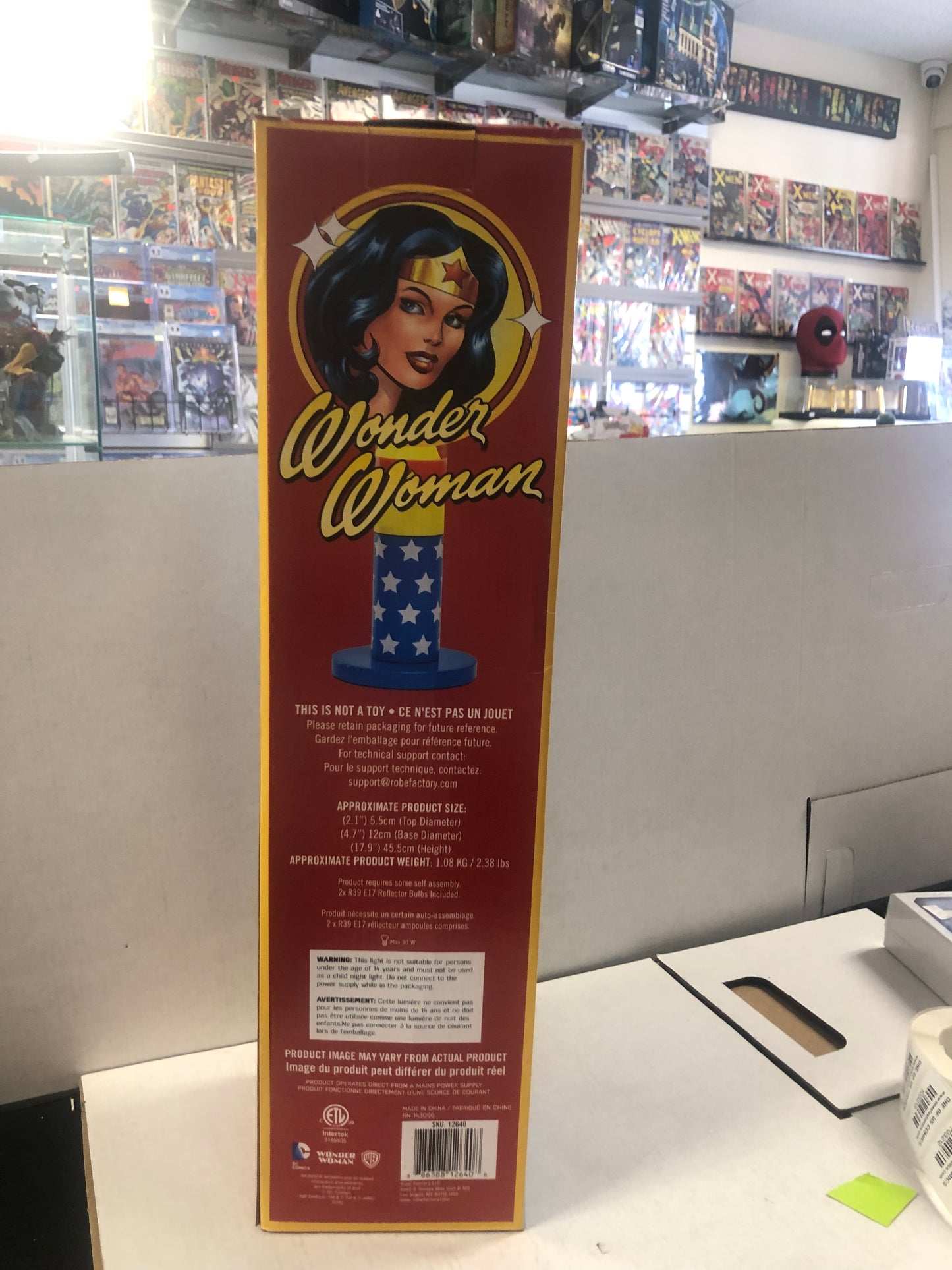 DC COMICS WONDER WOMAN MOTION LAMP GREAT CONDITION