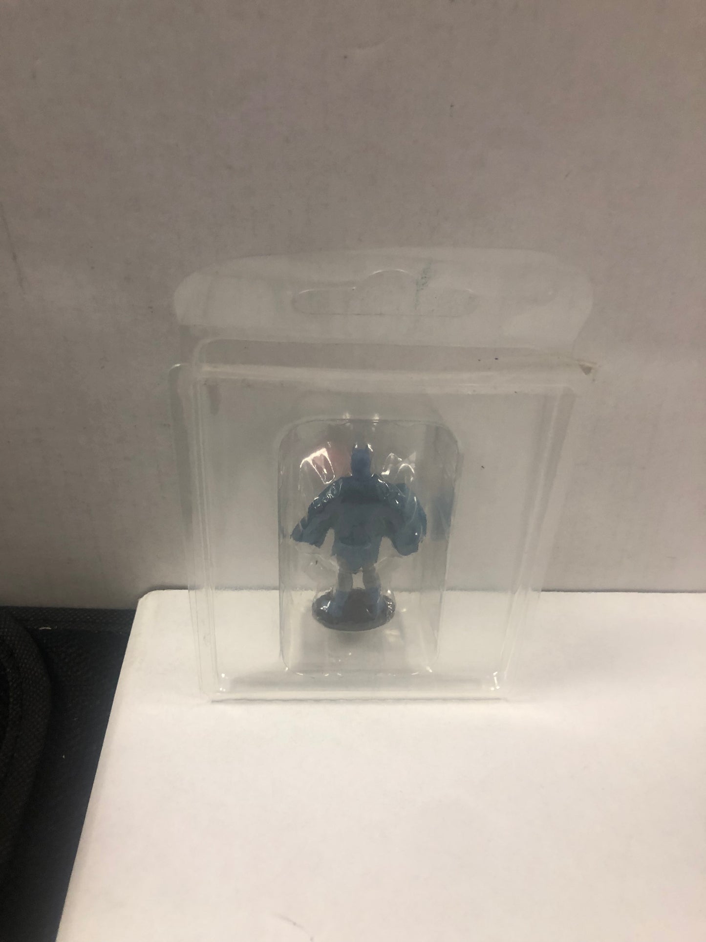 DC MINI BATMAN FIGURE POOR CONDITION PLASTIC BOX FALLING APART