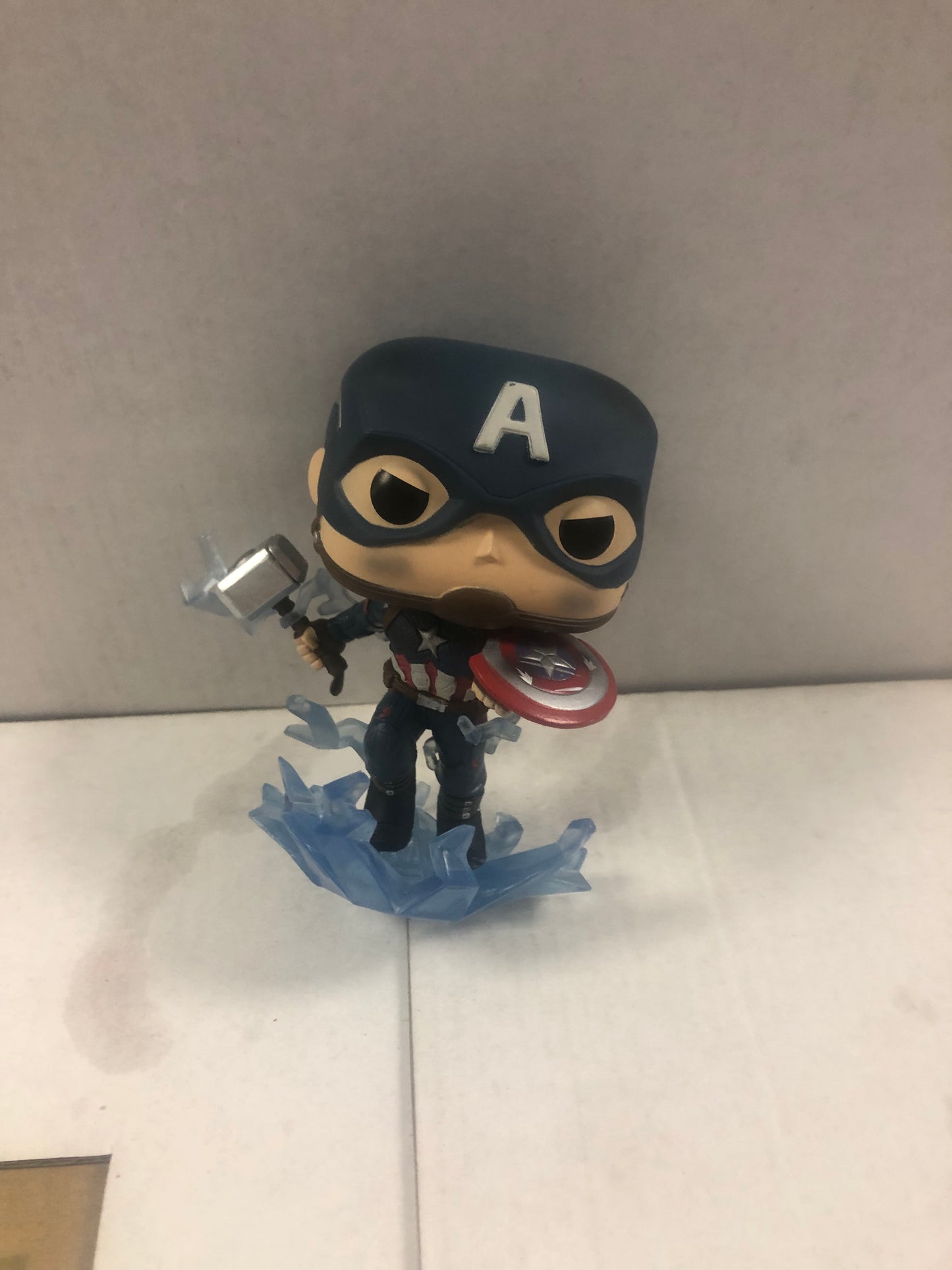 FUNKO CAPTAIN AMERICA WITH MJOLNIR NO BOX GOOD CONDITION