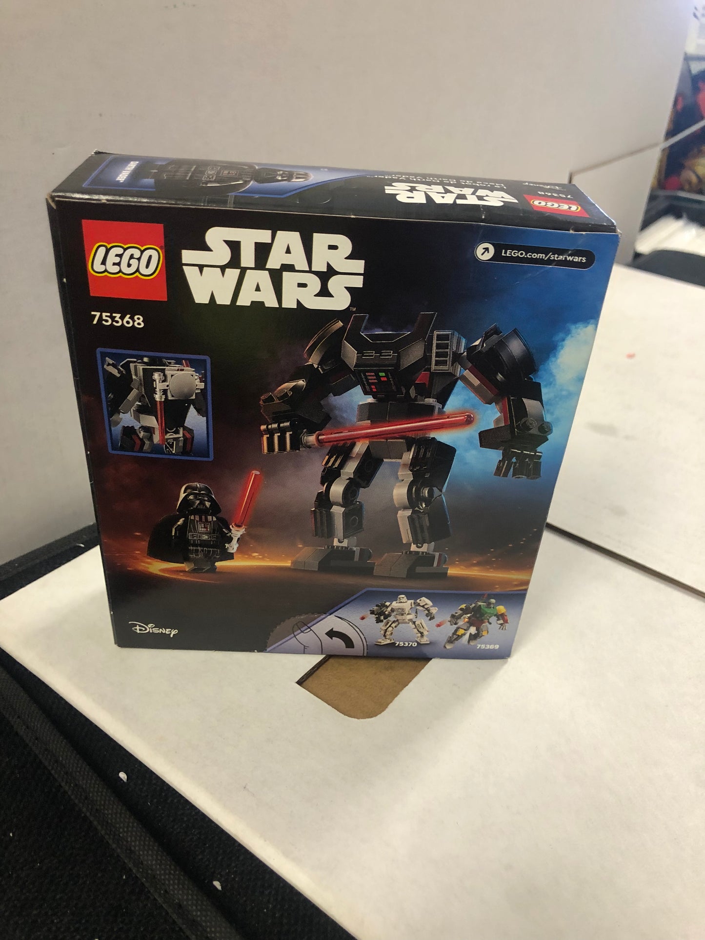 LEGO STAR WARS 75368 DARTH VADER MECH OKAY CONDITION BOX DAMAGE ON FRONT OF BOX