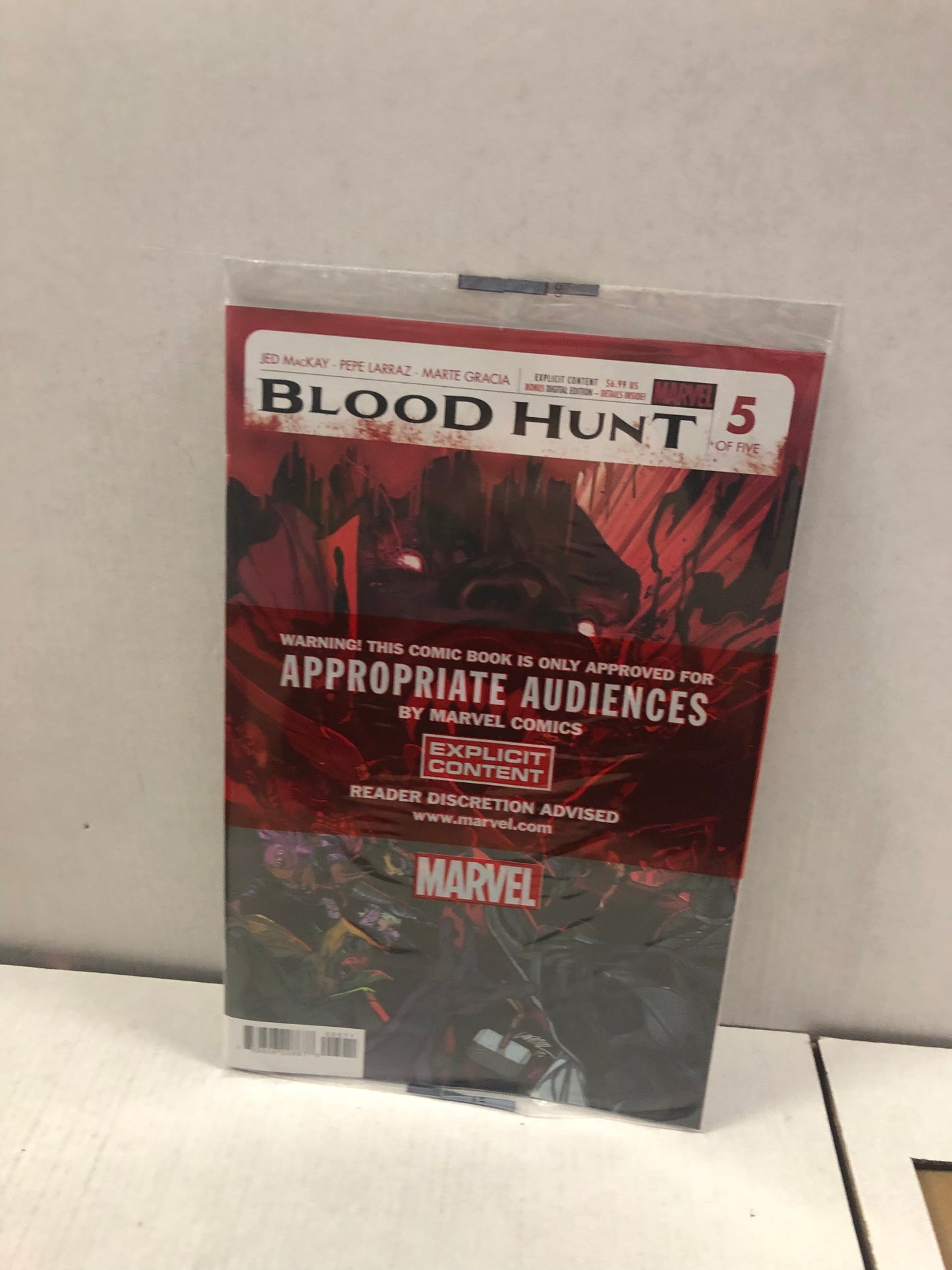 MARVEL COMICS - BLOOD HUNT #5 SEALED!