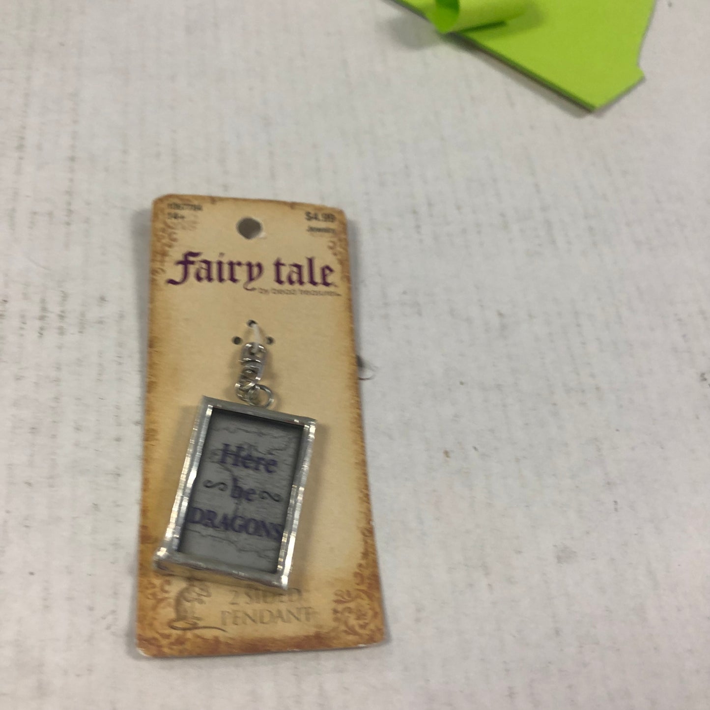 FAIRY TALE EARRING