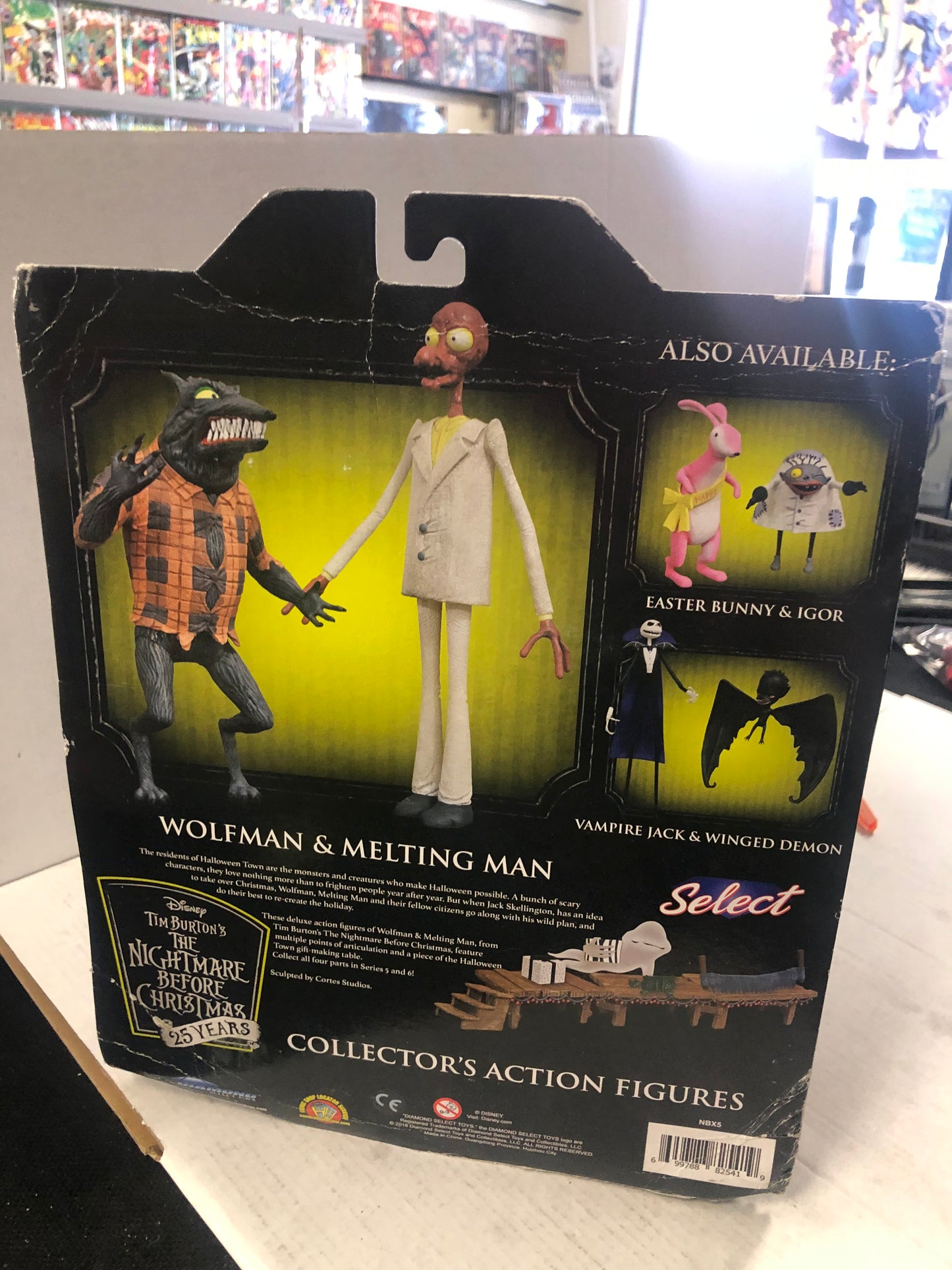 DIAMOND SELECT WOLFMAN AND MELTING MAN NIGHTMARE BEFORE CHRISTMAS FIGURES