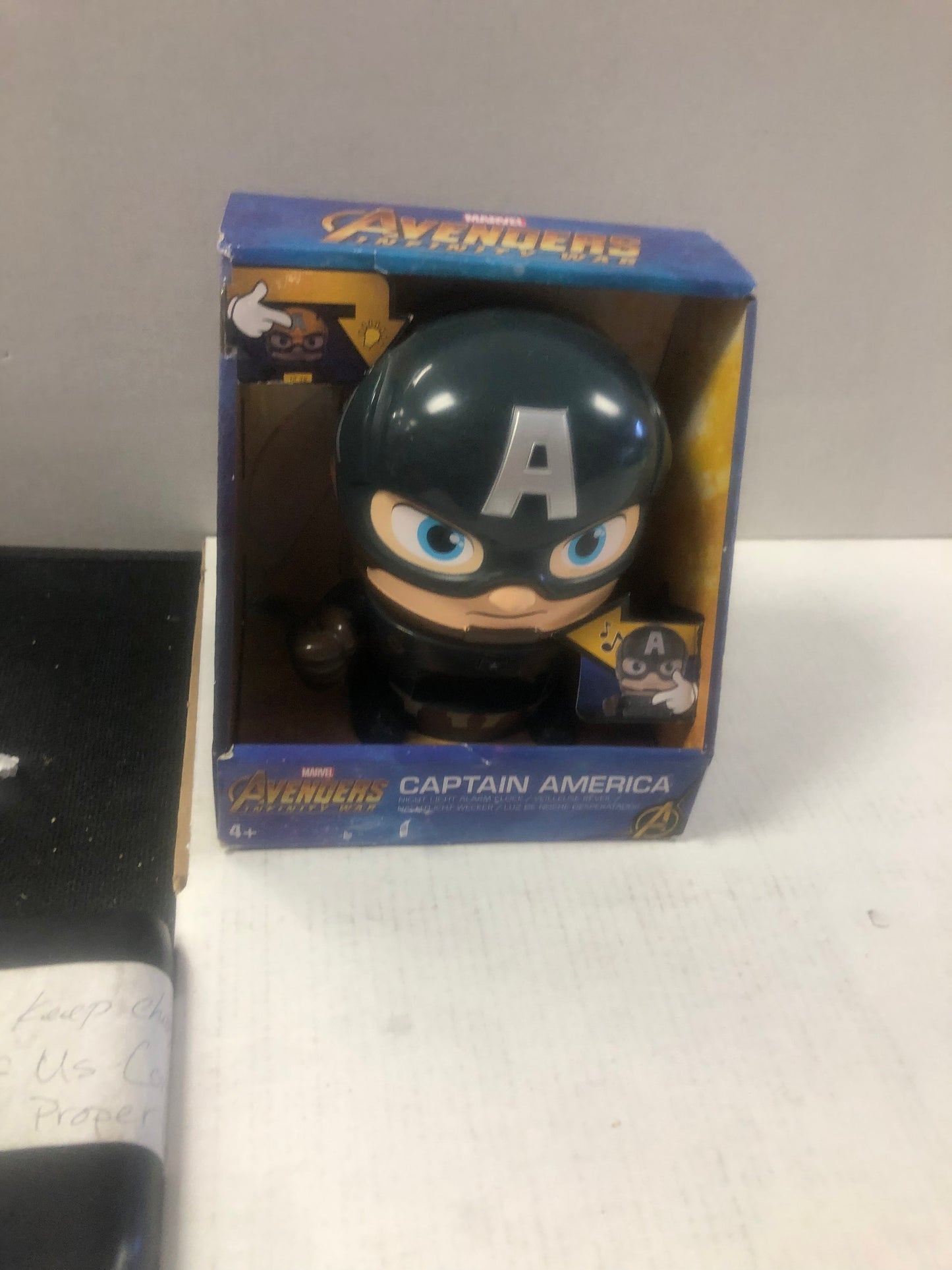 MARVEL CAPTAIN AMERICA AVENGERS INFINITY WAR NIGHT LIGHT ALARM CLOCK