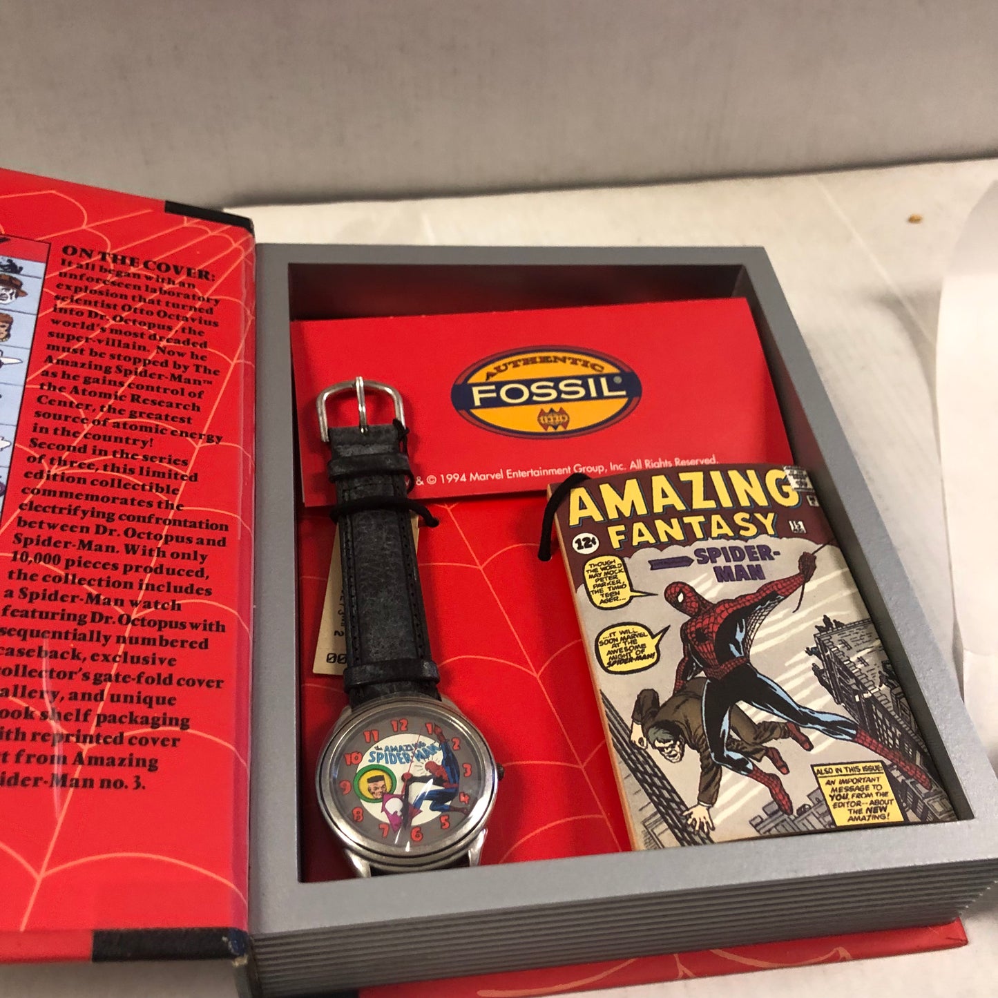 MARVEL COMICS AMAZING SPIDER-MAN COLLECTORS WATCH COMES WITH BOX