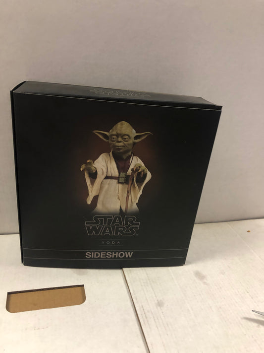 SIXTH SCALE STAR WARS YODA FIGURE
