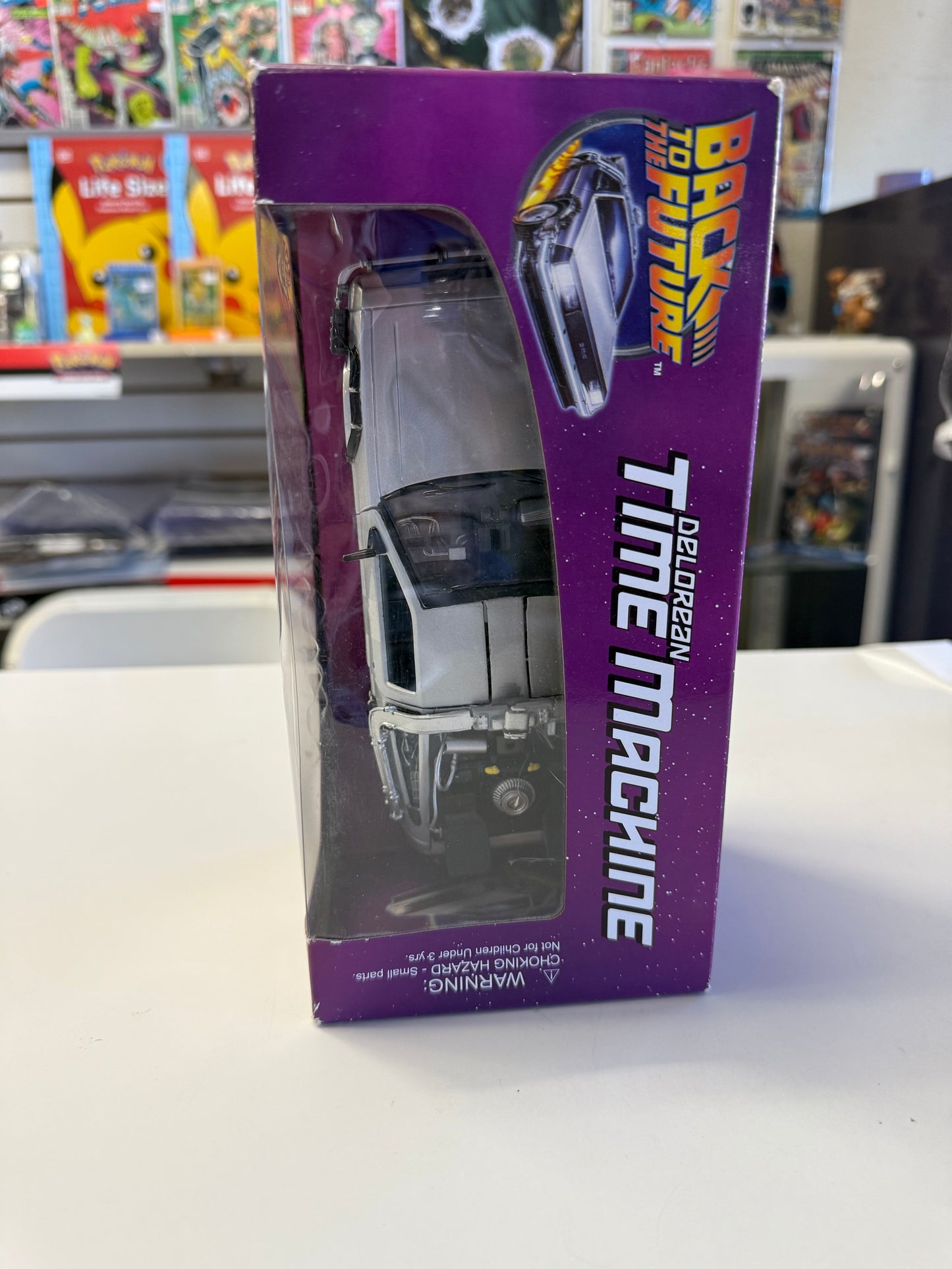 WELLY 1:24 BACK TO THE FUTURE DELOREAN TIME MACHINE ORIGINAL CAR. Mcfly NIB