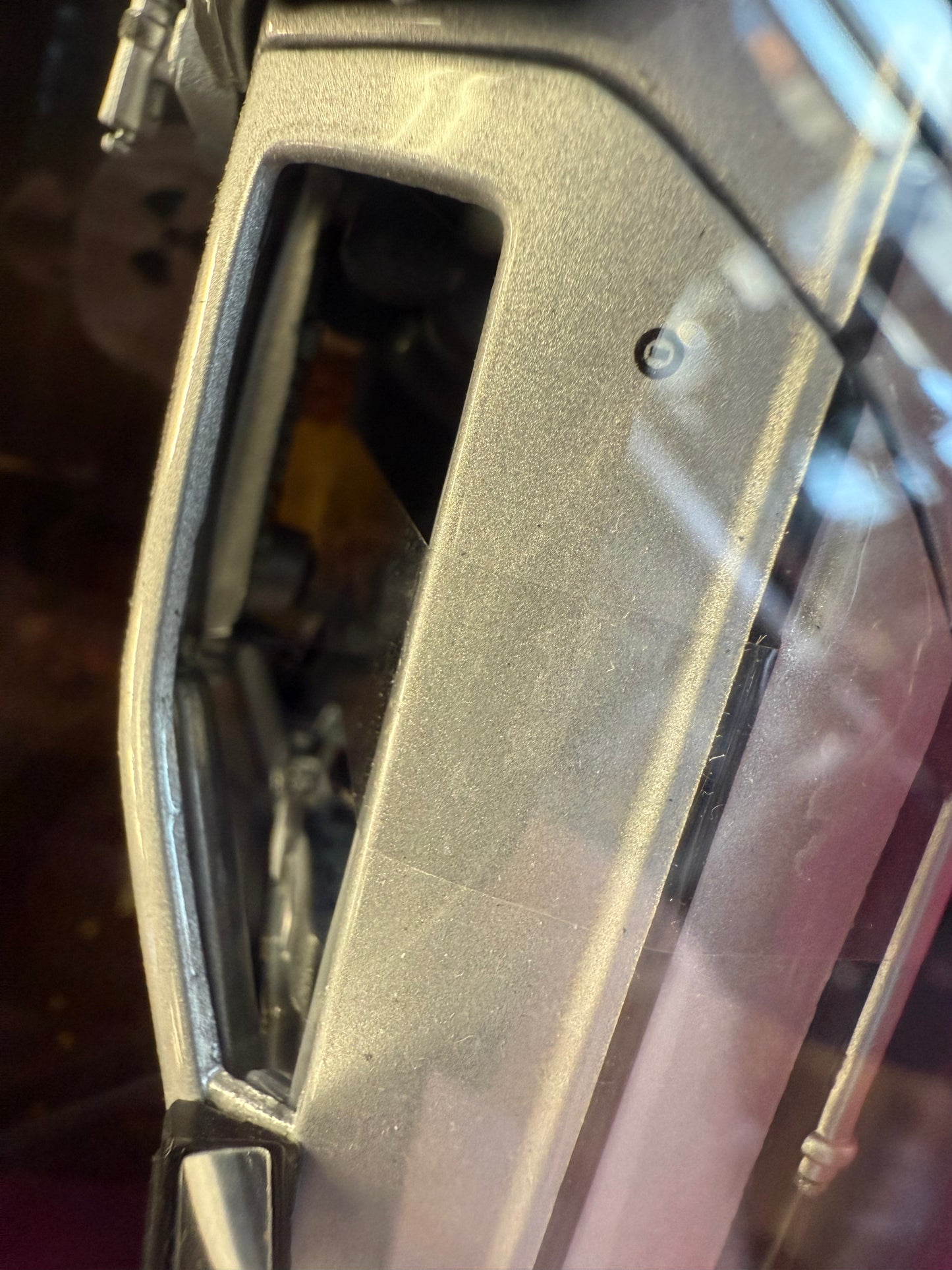 WELLY 1:24 BACK TO THE FUTURE DELOREAN TIME MACHINE ORIGINAL CAR. Mcfly NIB