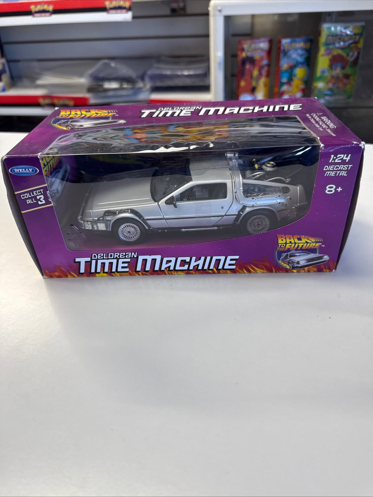 WELLY 1:24 BACK TO THE FUTURE DELOREAN TIME MACHINE ORIGINAL CAR. Mcfly NIB