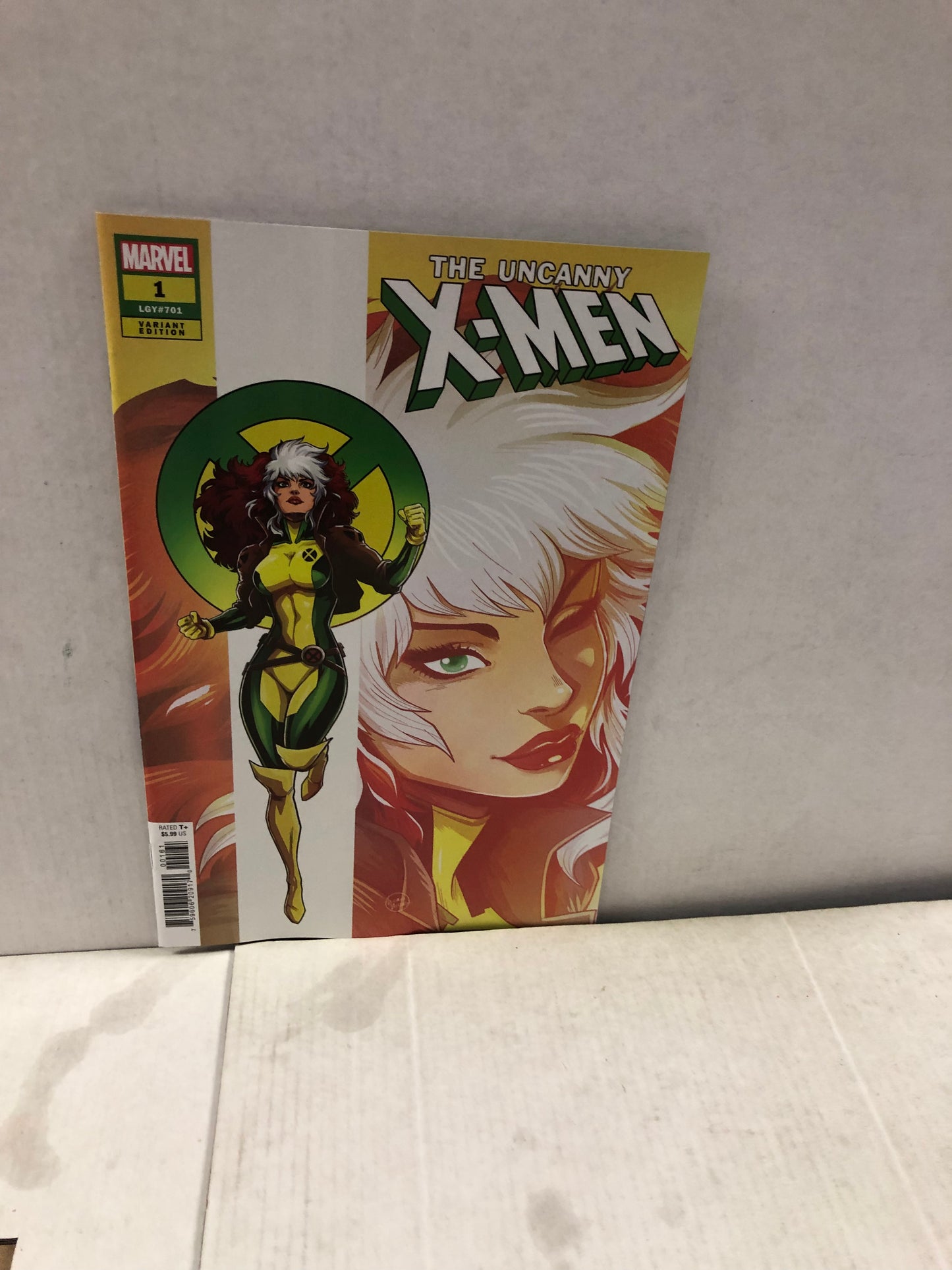 MARVEL COMICS UNCANNY X-MEN 1 VARIANT