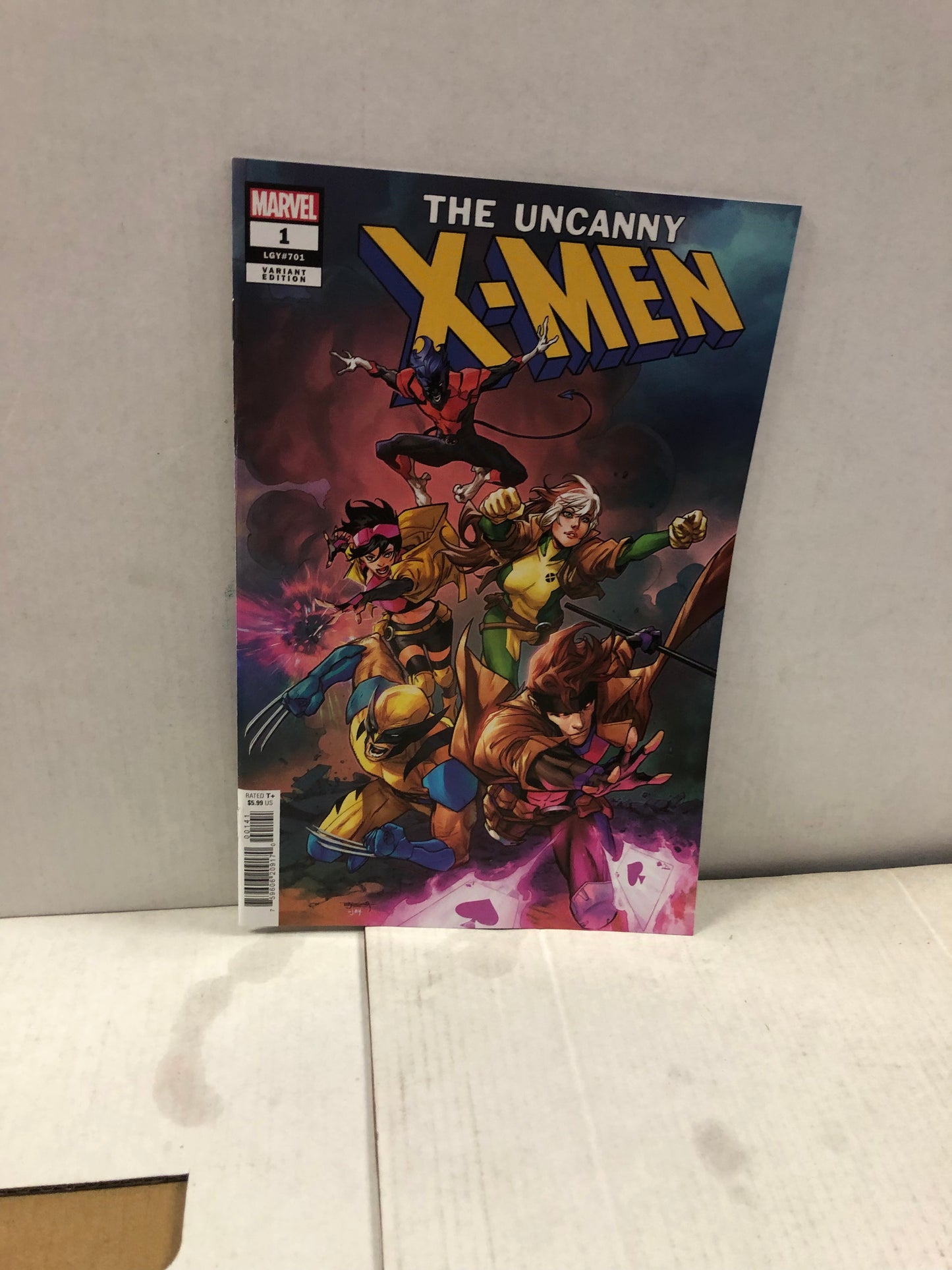 MARVEL COMICS UNCANNY X-MEN 1 VARIANT