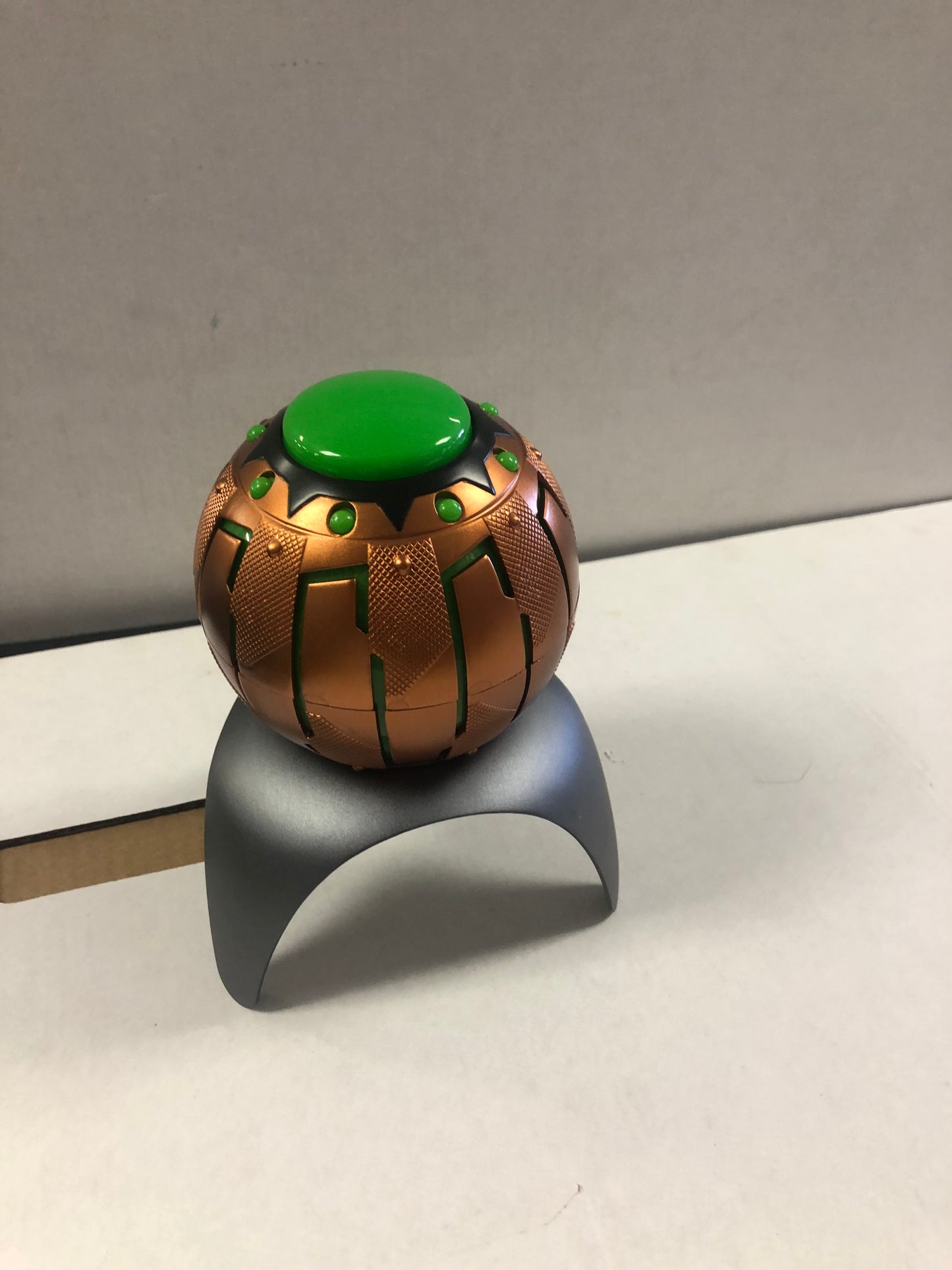 DIAMOND SELECT SPIDER MAN 3 PUMPKIN BOMB REPLICA 224/1000 COMES COA AND BOX GREAT CONDITION