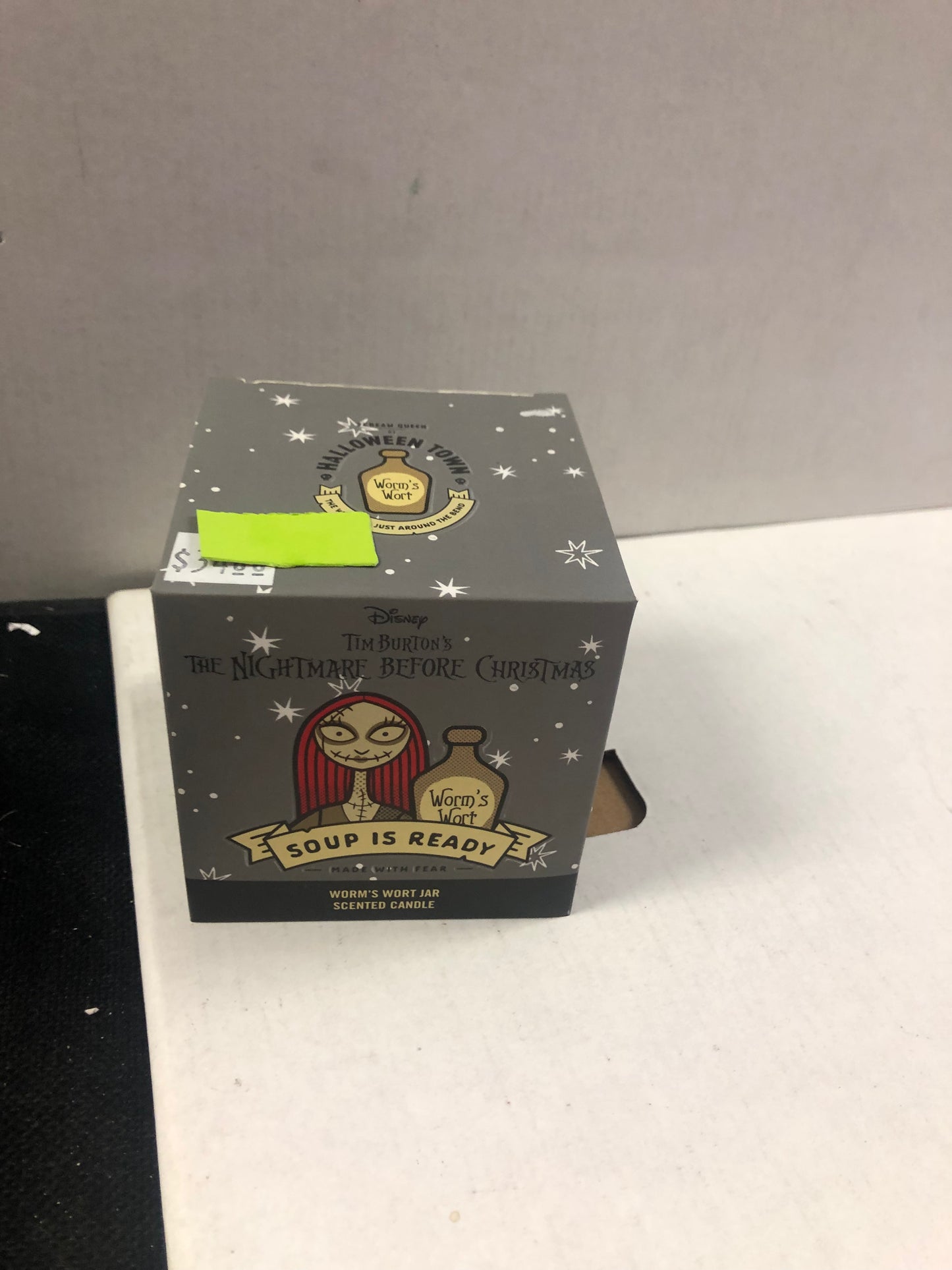 NIGHTMARE BEFORE CHRISTMAS WORMS WART JAR CANDLE (f)