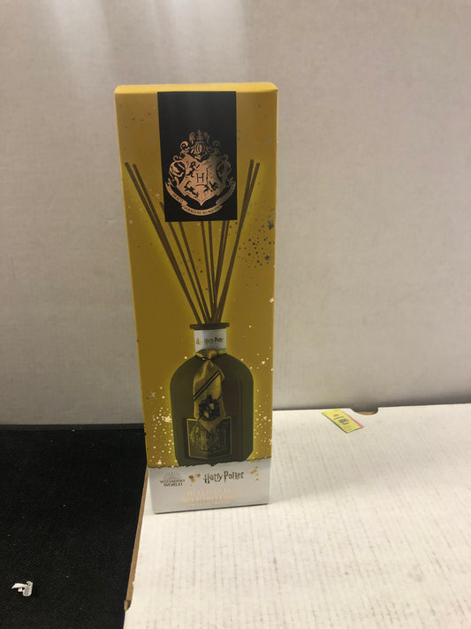 UKONIC HUFFLEPUFF REED DIFFUSER INCLUDES REEDS
