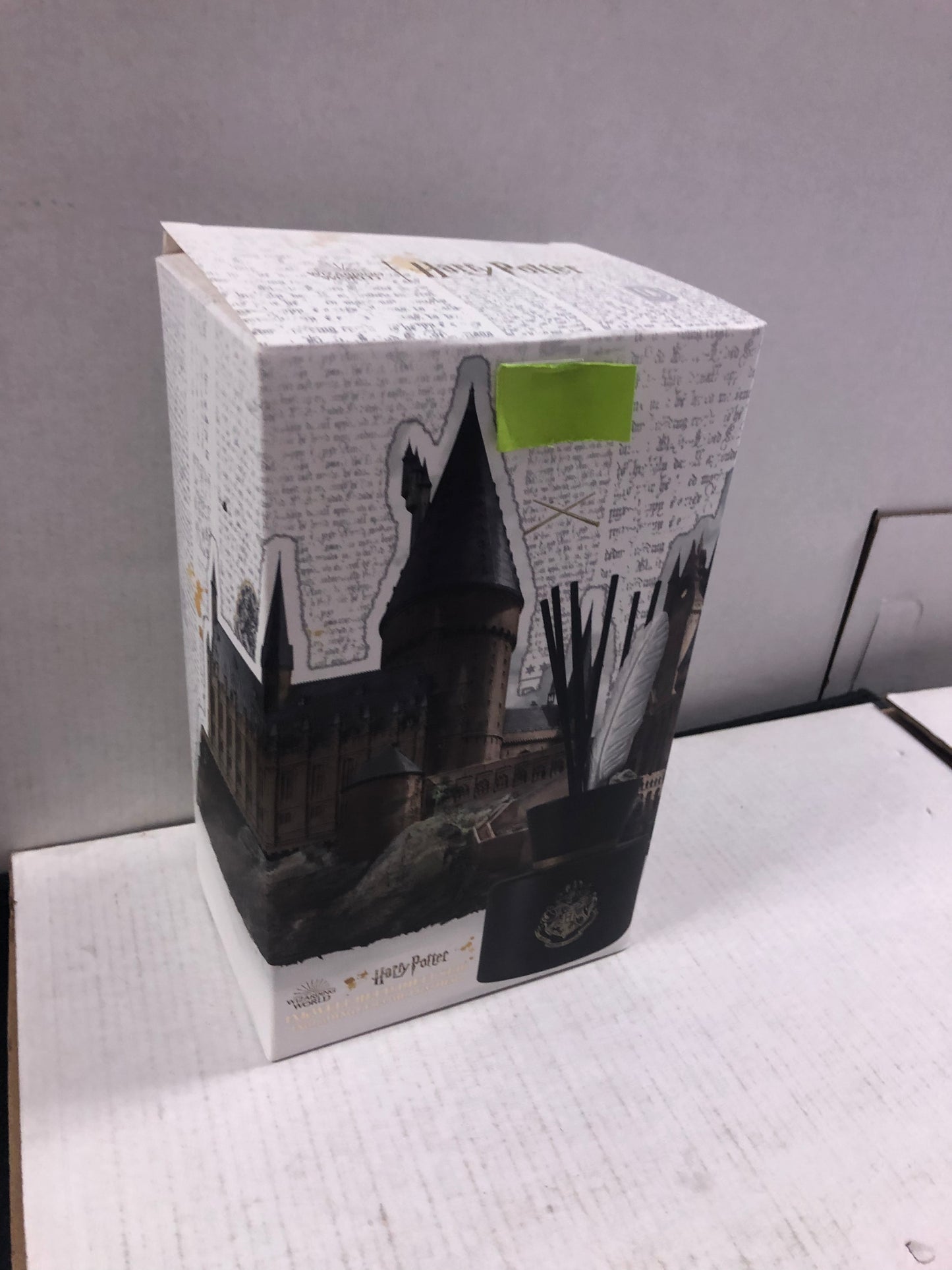 UKONIC INKWELL REED DIFFUSER INCLUDES CERAMIC FEATHER