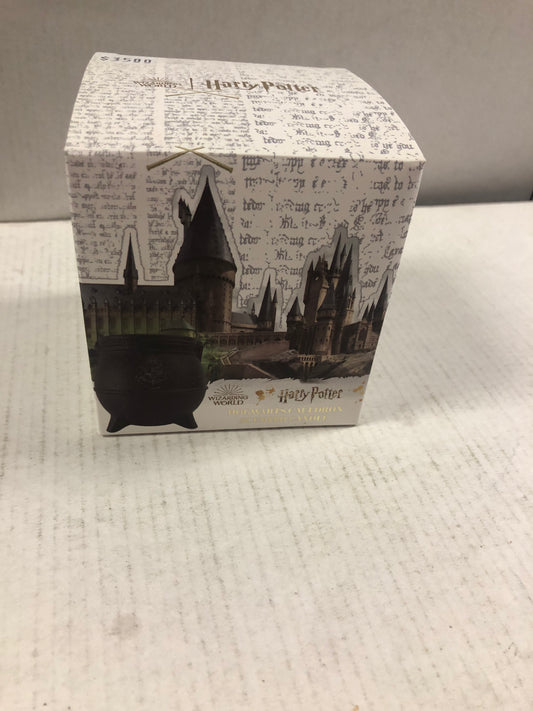 UKONIC HOGWARTS CAULDRON SCENTED CANDLE (b)