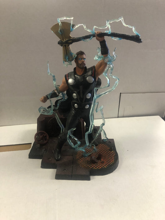 MARVEL THOR WITH STORMBREAKER STATUE NO BOX GREAT CONDITION