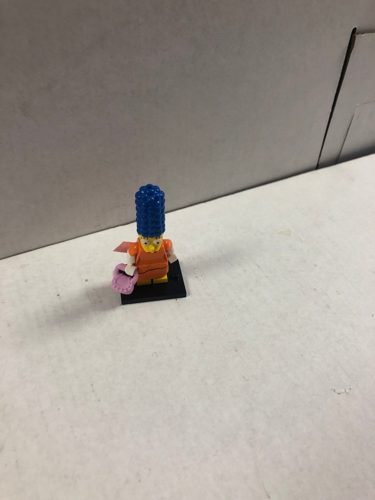 LEGO SIMPSONS MARGE IN DRESS