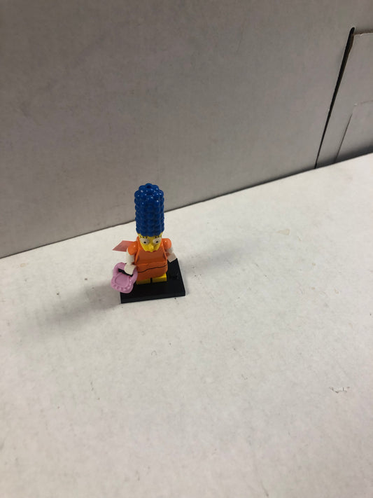 LEGO SIMPSONS MARGE IN DRESS