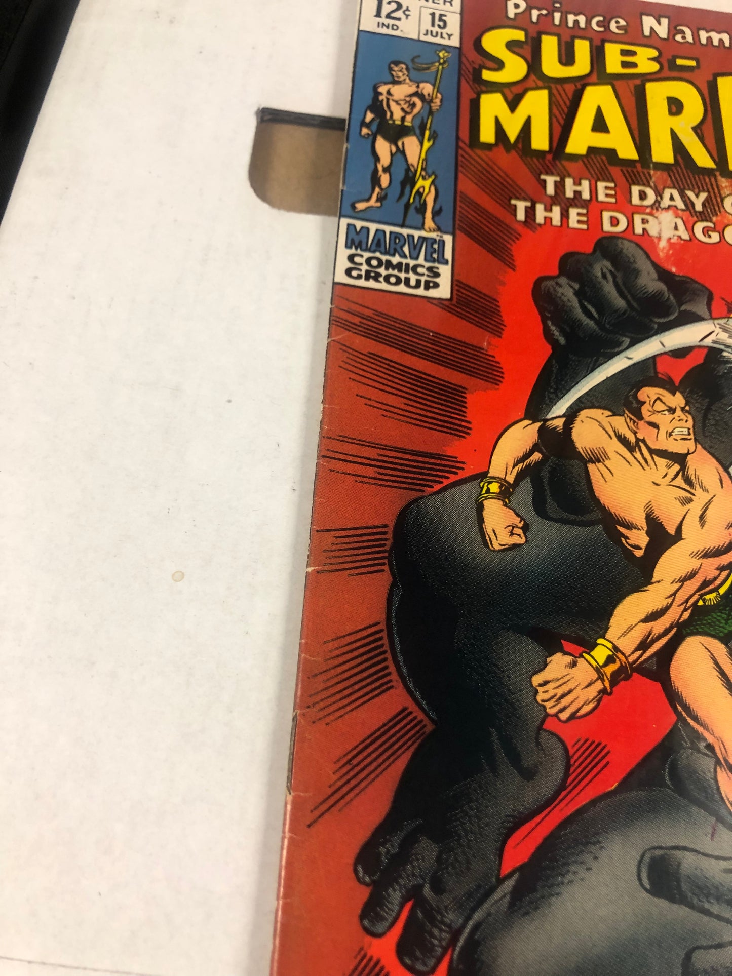 MARVEL COMICS SUB MARINER 15 (1969) FN/FN+ OFF WHITE PAGES