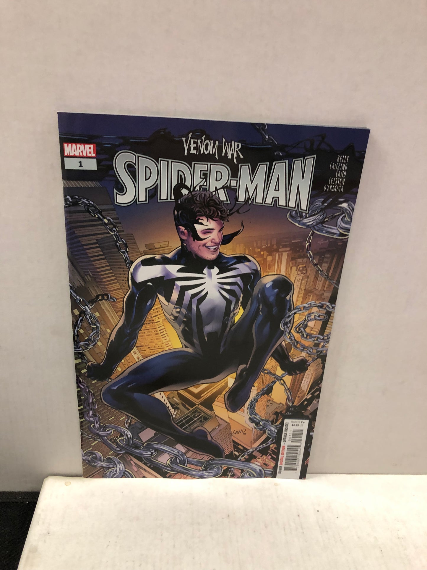 MARVEL COMICS VENOM WAR SPIDER-MAN 1