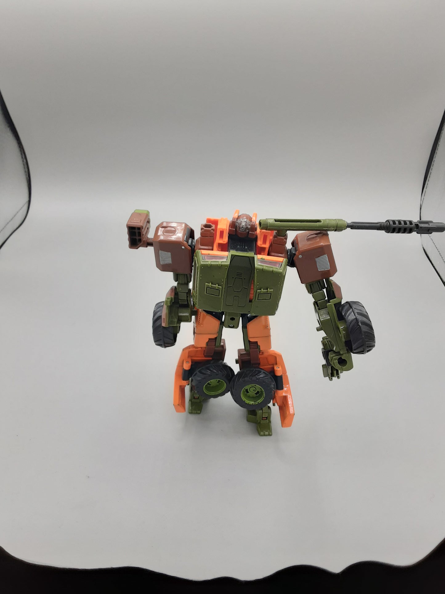 TRANSFORMERS GENERATIONS ROADBUSTER LOOSE WITHOUT PACKAGING